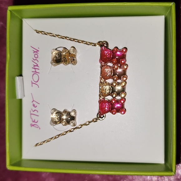 ✨️🐻‍❄️🐻NWT BETSEY JOHNSON BEAR 🐻‍❄️✨️EARRINGS / MATCHING NECKLACE✨️🐻‍❄️🐻 - Picture 8 of 11